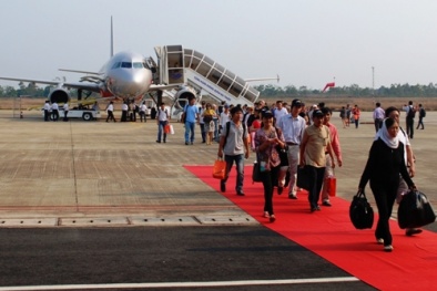Mua vé máy bay: Khách hàng nắm đằng chuôi